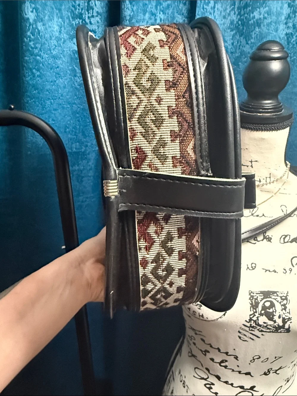 Woven Pattern Shoulder Bag in Olive and Pink Boho Country